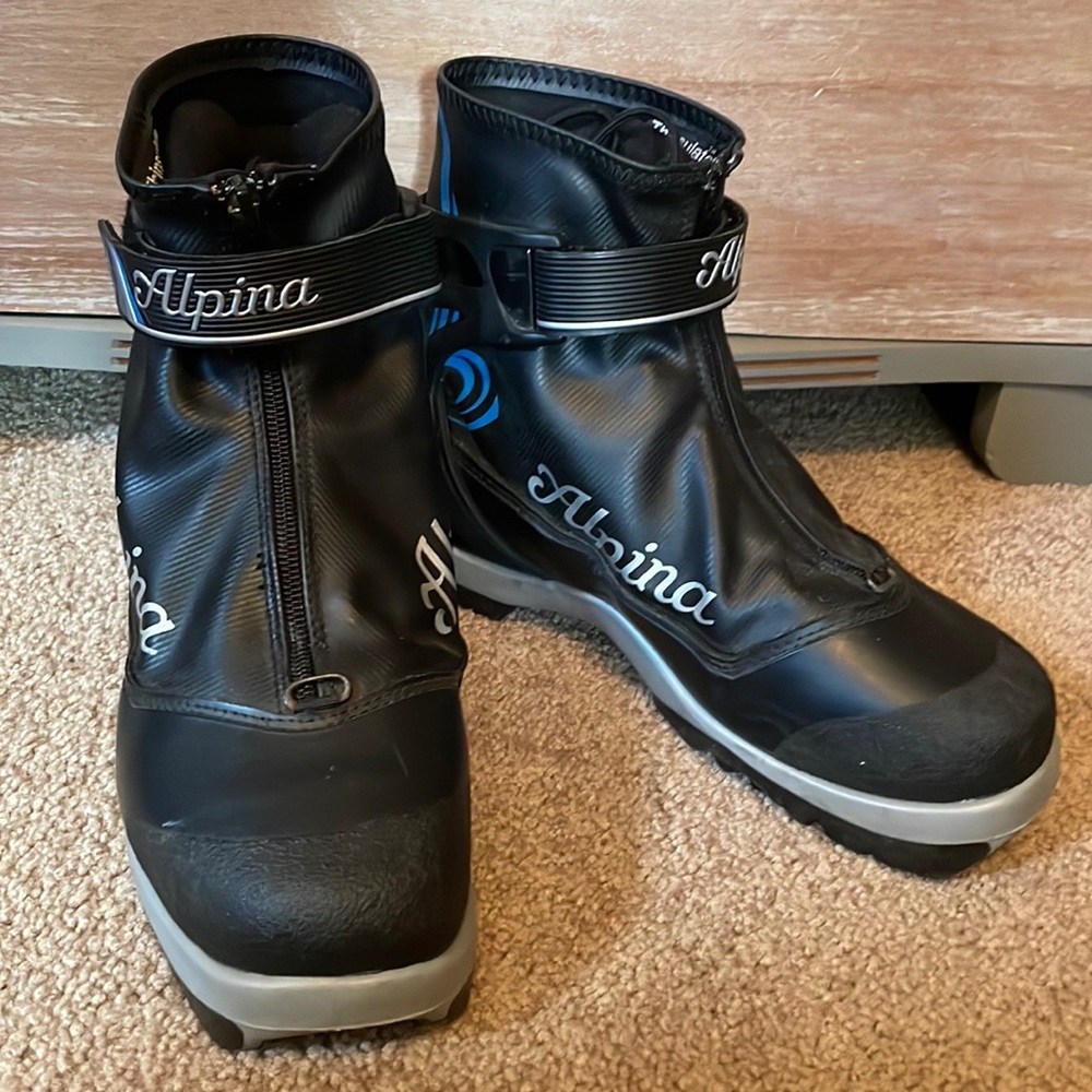 Alpina NNN BC 50L Backcountry Ski Boots - Women's size 39